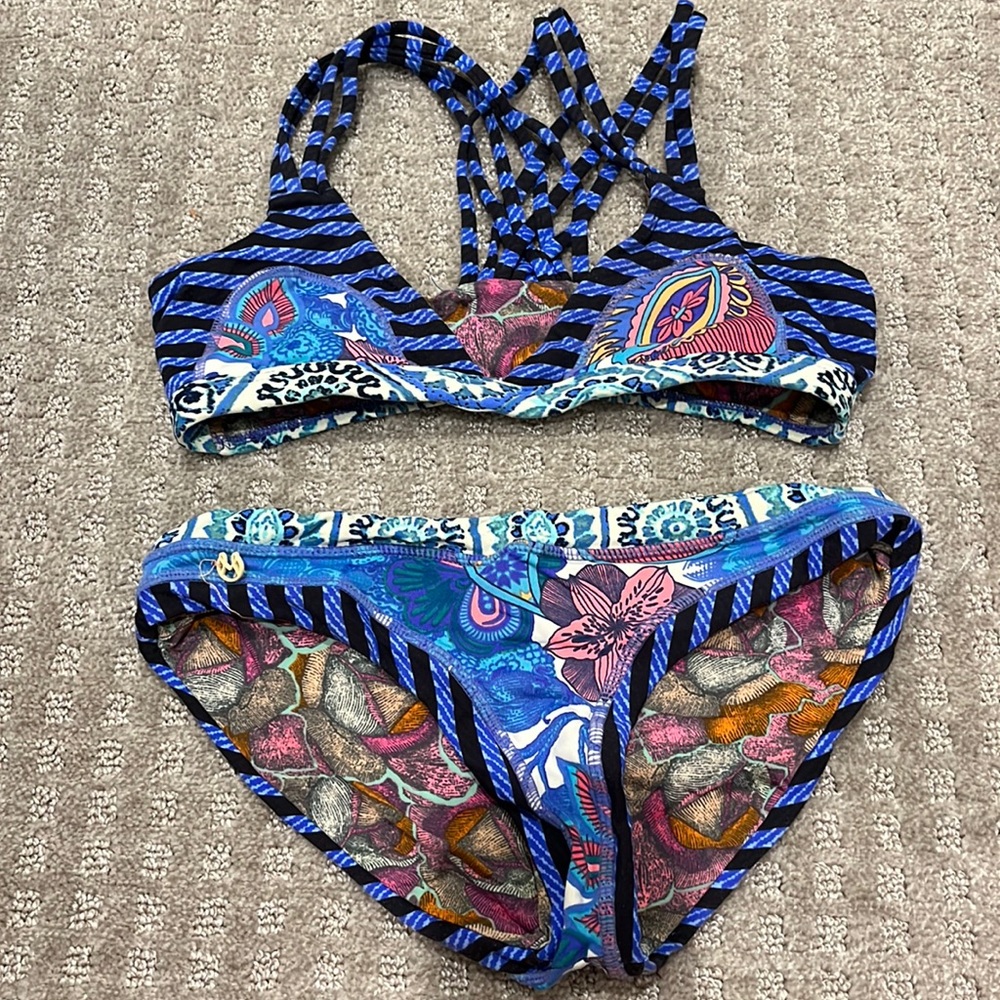 maaji kids size 10 reversible bikini